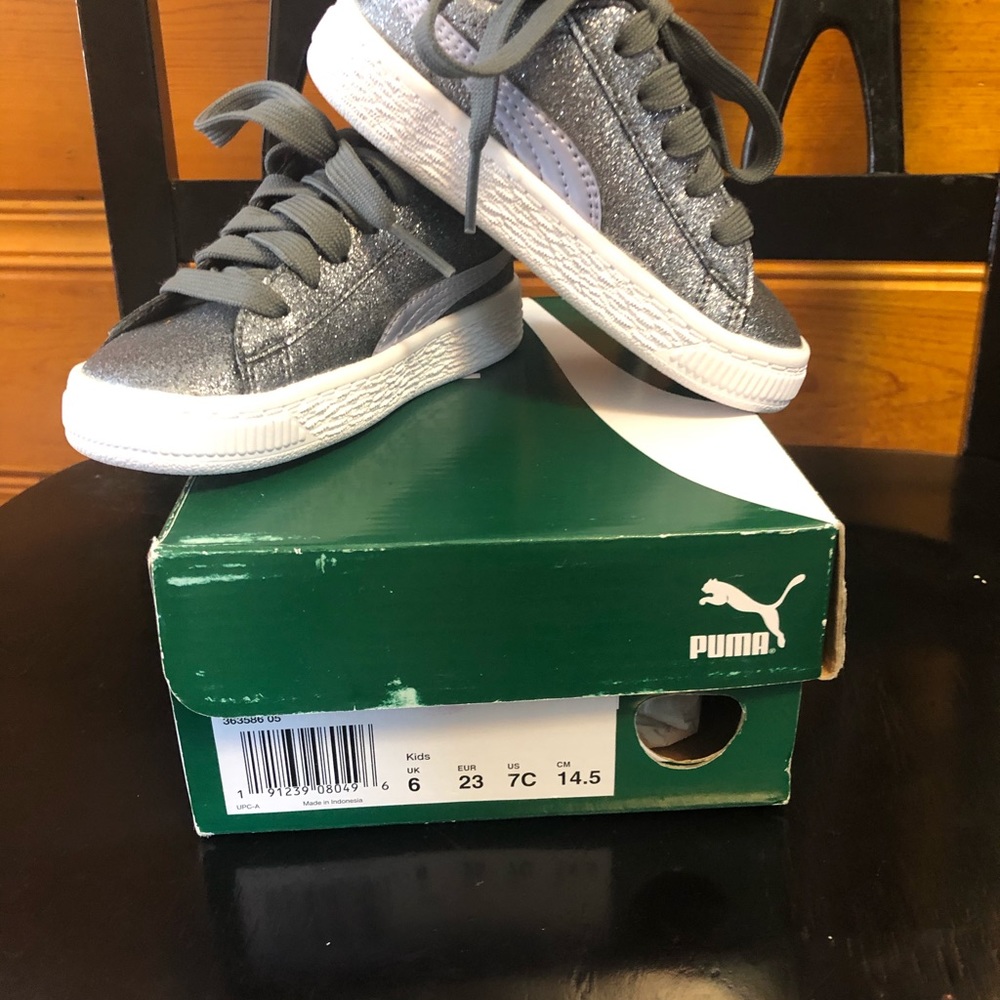 7c puma shoes sliver & light purple